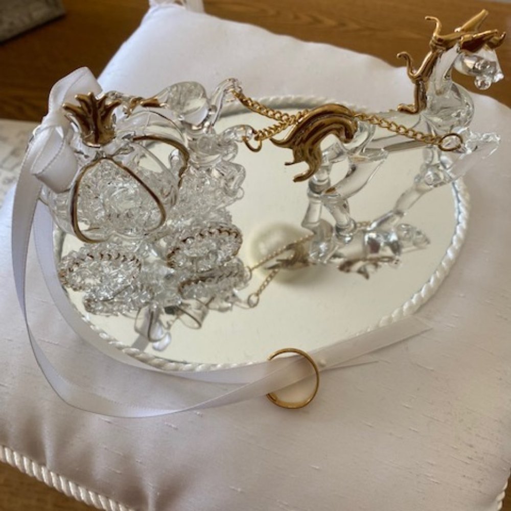 Cinderella ring pillow